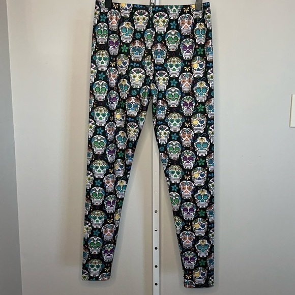 Cowcow Sugar Skull Leggings Size Large - Picture 2 of 6